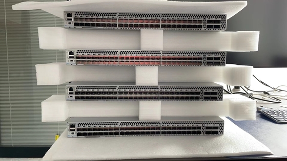 De Vezel Optische Schakelaar 24 van Dell Connectrix DS6620B het Netwerkschakelaar van de Haven32gb/s Onderneming