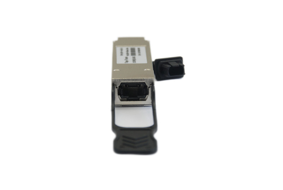 De Zendontvangermmf 150M 850NM MikroTik Q+85DMTP150D Compatibel systeem van MPO mtp-12 40G QSFP+