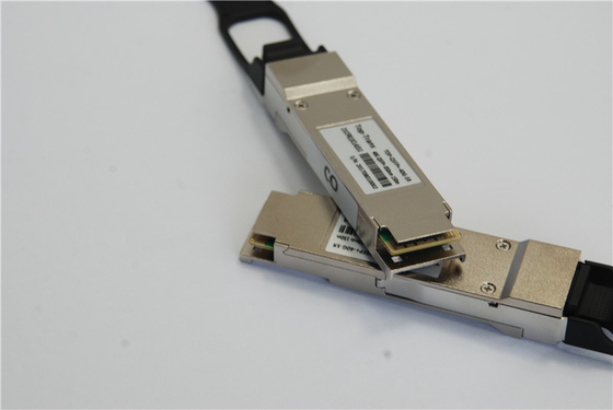 Mellanoxmc2210411-sr4e Compatibele 40GBASE-XSR4 QSFP+Optical Zendontvanger MPO mtp-12
