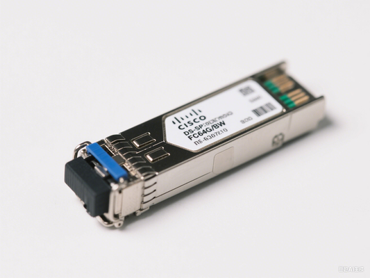 Alle nieuwe originele merk DS-SFP-FC64G-SW warmverkopende glasvezelapparatuur voor AI-datacenters